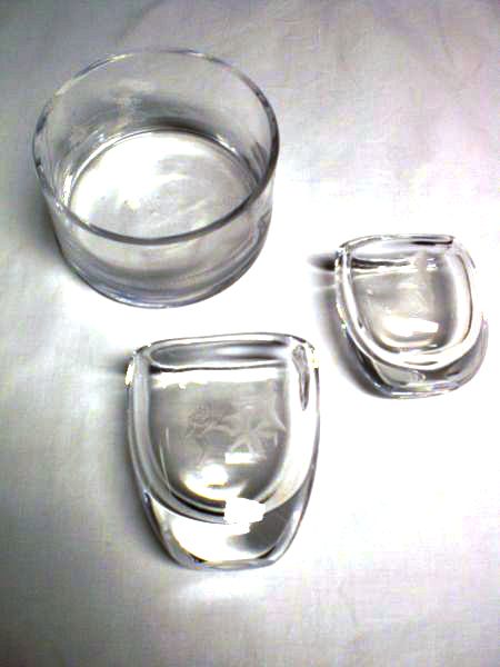 Kosta Glasbruk, skål och vaser